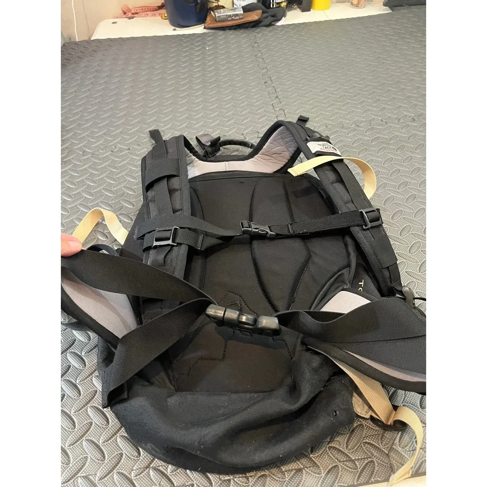 Vintage The North Face Backpack Unisex OS Black Hiking Outdoor Daypack Bag